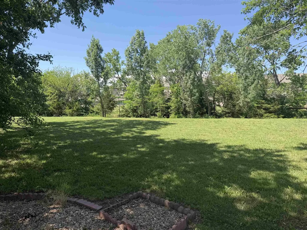 2750 N Rushwood Street Wichita KS 67226