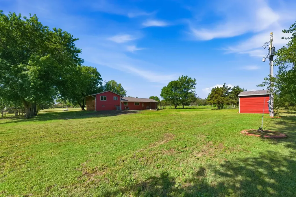 1625 N Single Tree Circle Andover KS 67002
