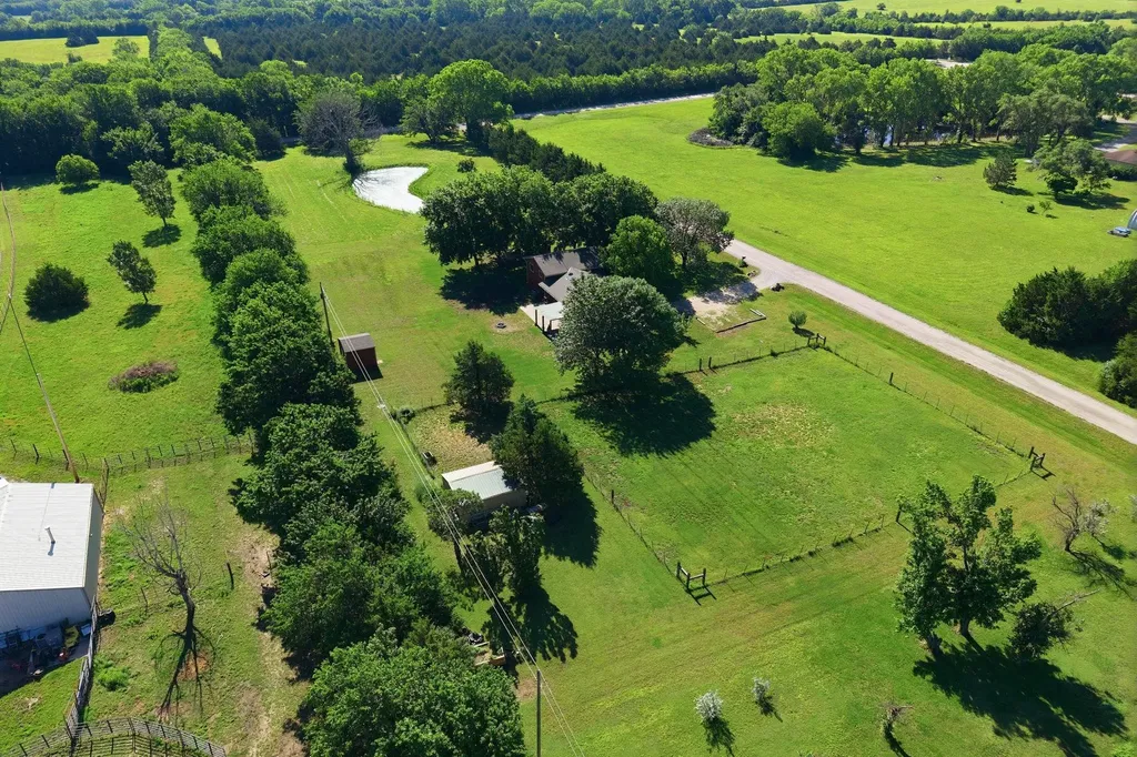 1625 N Single Tree Circle Andover KS 67002