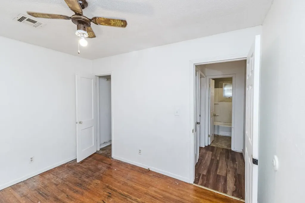 1843 N Litchfield Wichita KS 67203