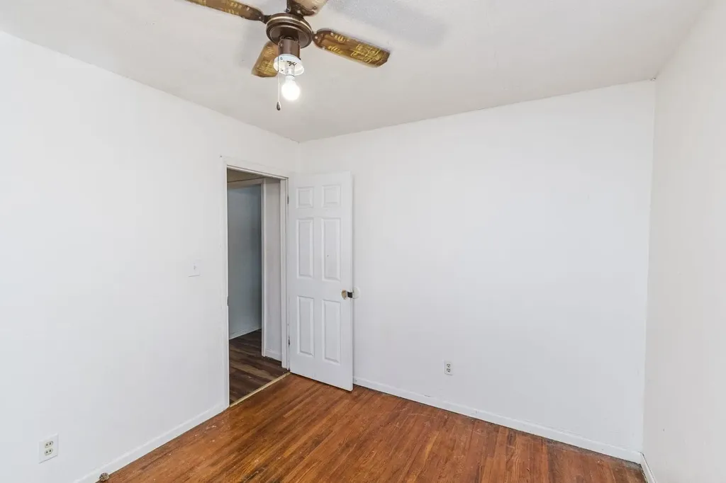 1843 N Litchfield Wichita KS 67203
