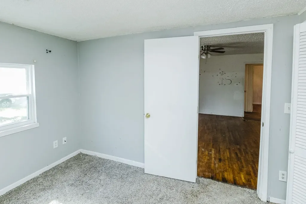1843 N Litchfield Wichita KS 67203