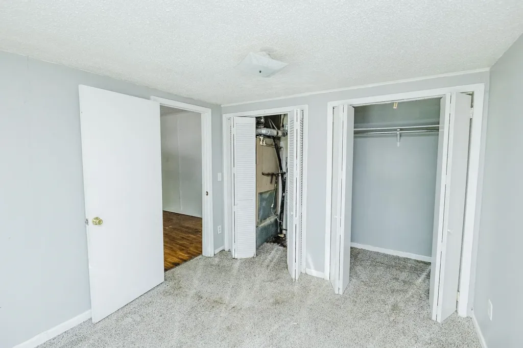 1843 N Litchfield Wichita KS 67203