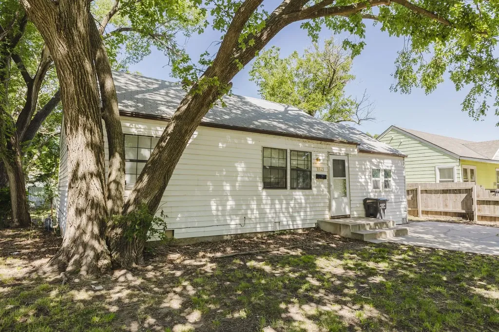 1843 N Litchfield Wichita KS 67203