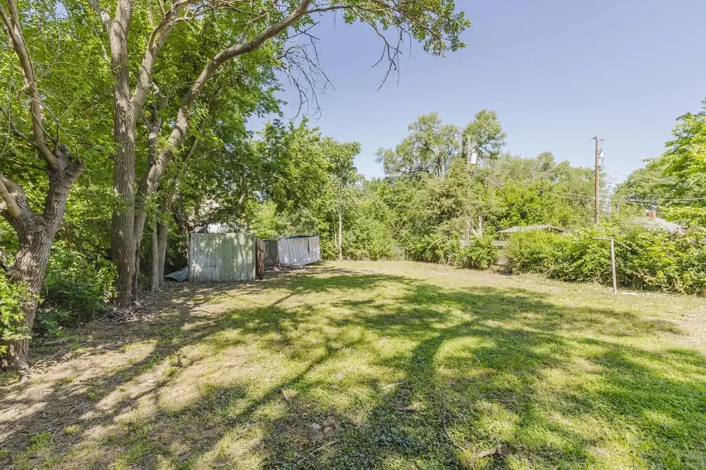 1843 N Litchfield Wichita KS 67203