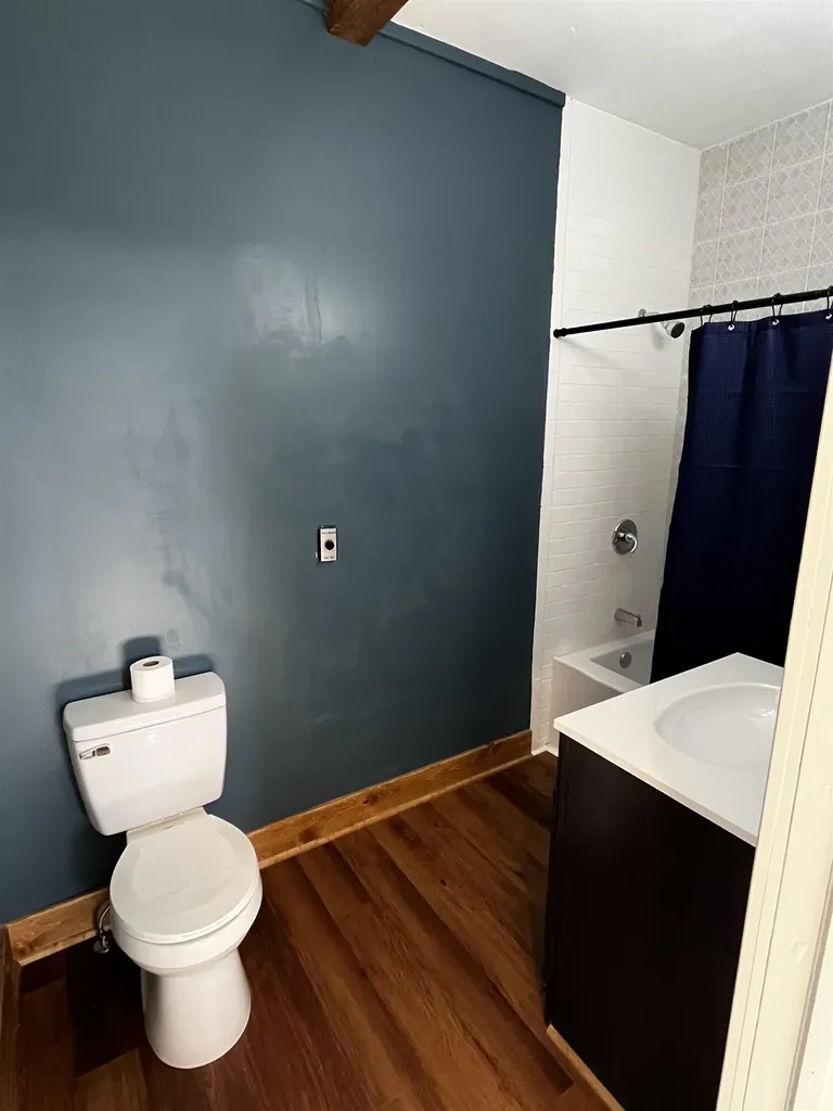 328 SW 3rd Newton KS 67114