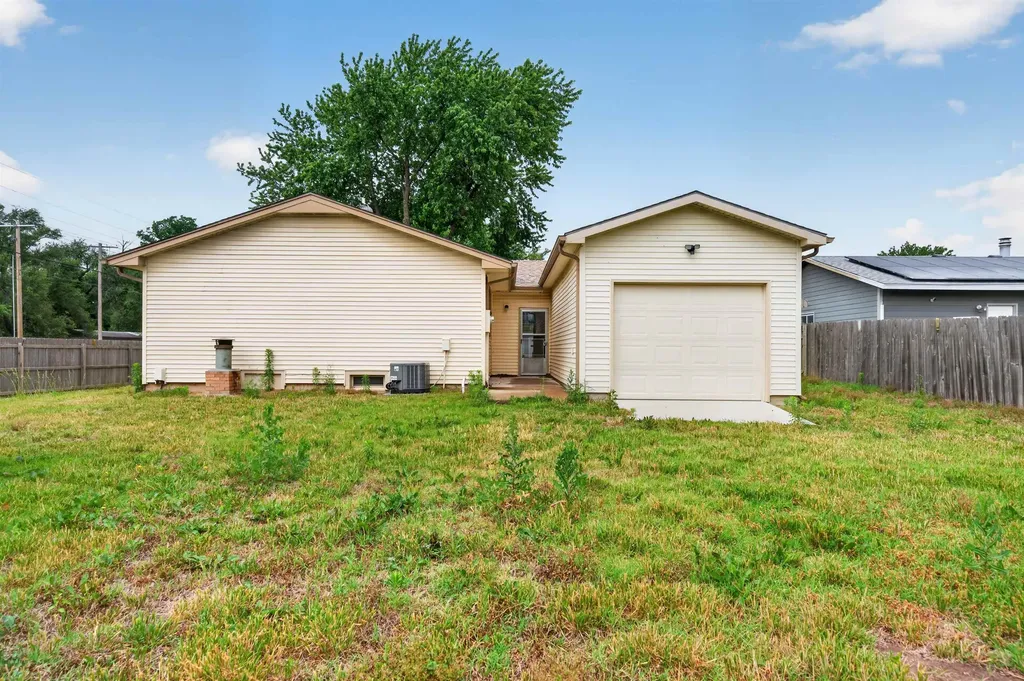 5554 S Malpaso Street Wichita KS 67217