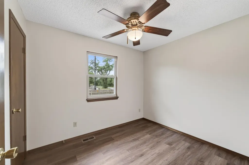 5554 S Malpaso Street Wichita KS 67217