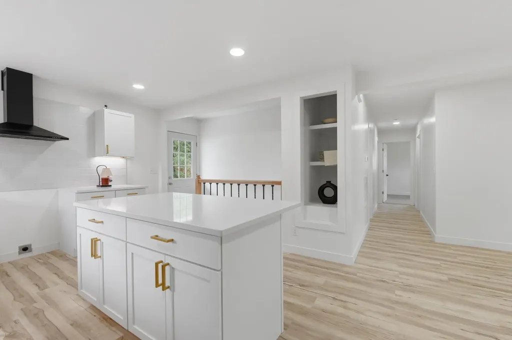 411 E 6th Street Valley Center KS 67147