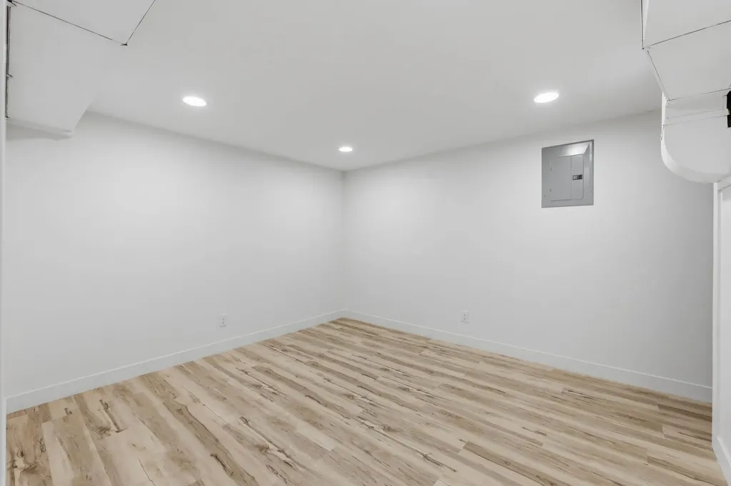 411 E 6th Street Valley Center KS 67147