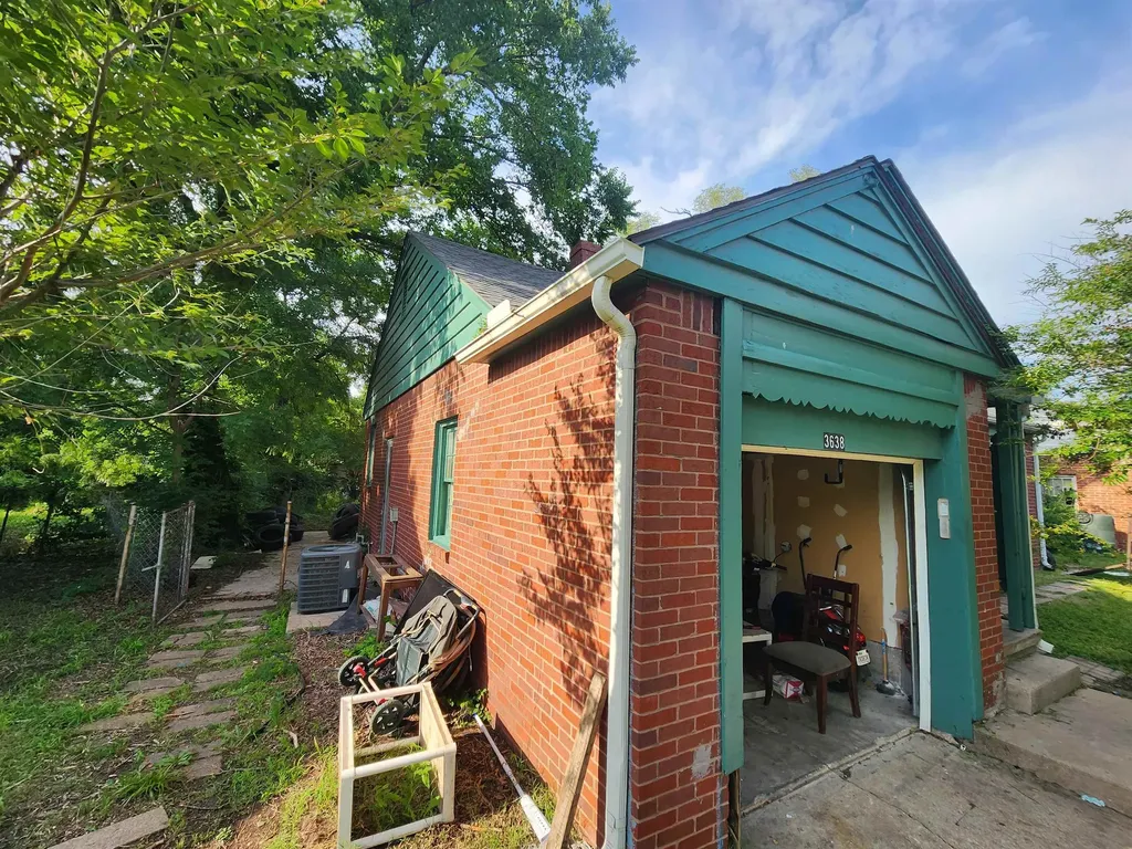 3638 Oneida Wichita KS 67208
