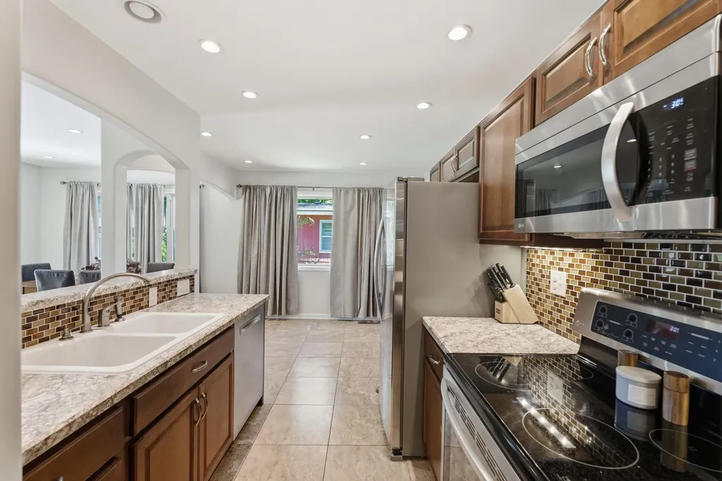 761 N Chickadee Wichita KS 67212