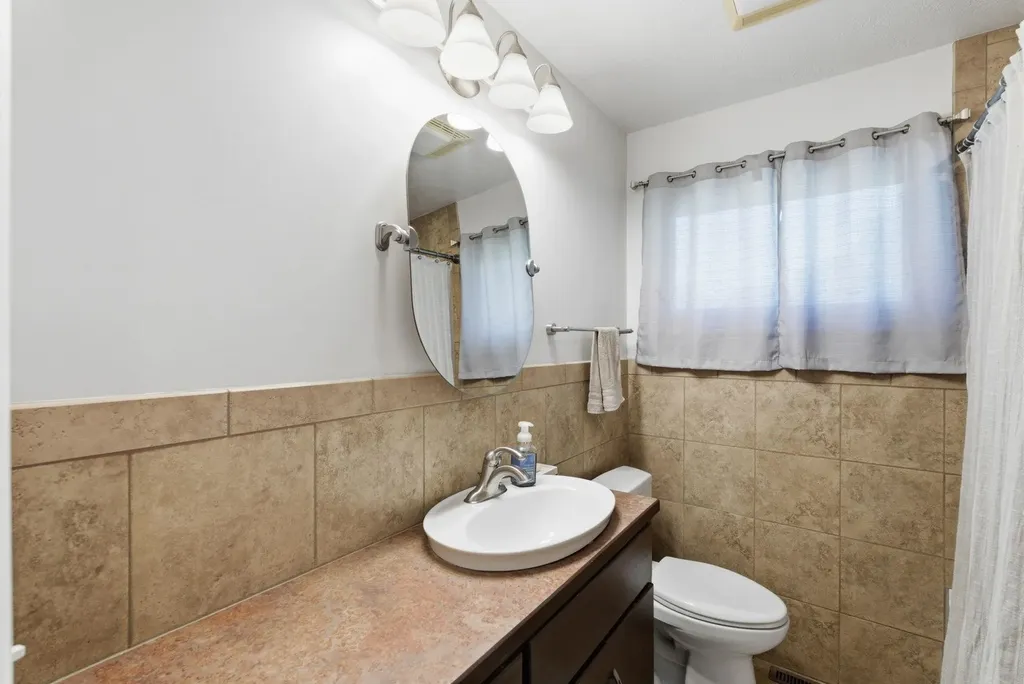 761 N Chickadee Wichita KS 67212