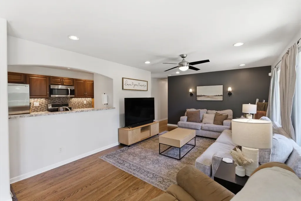761 N Chickadee Wichita KS 67212