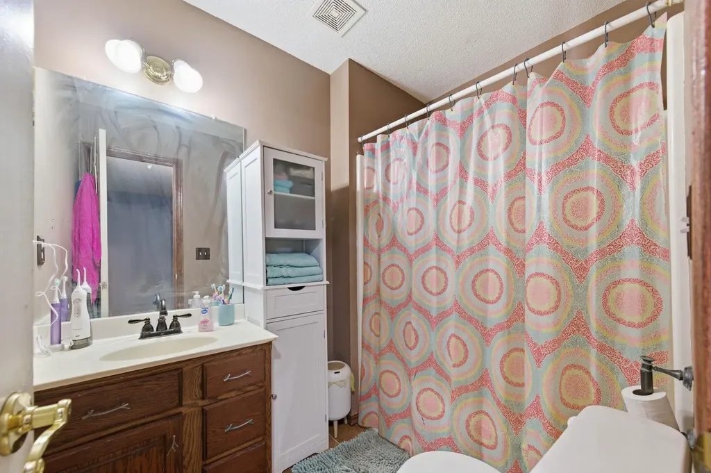 412 W 7th Avenue Cheney KS 67025