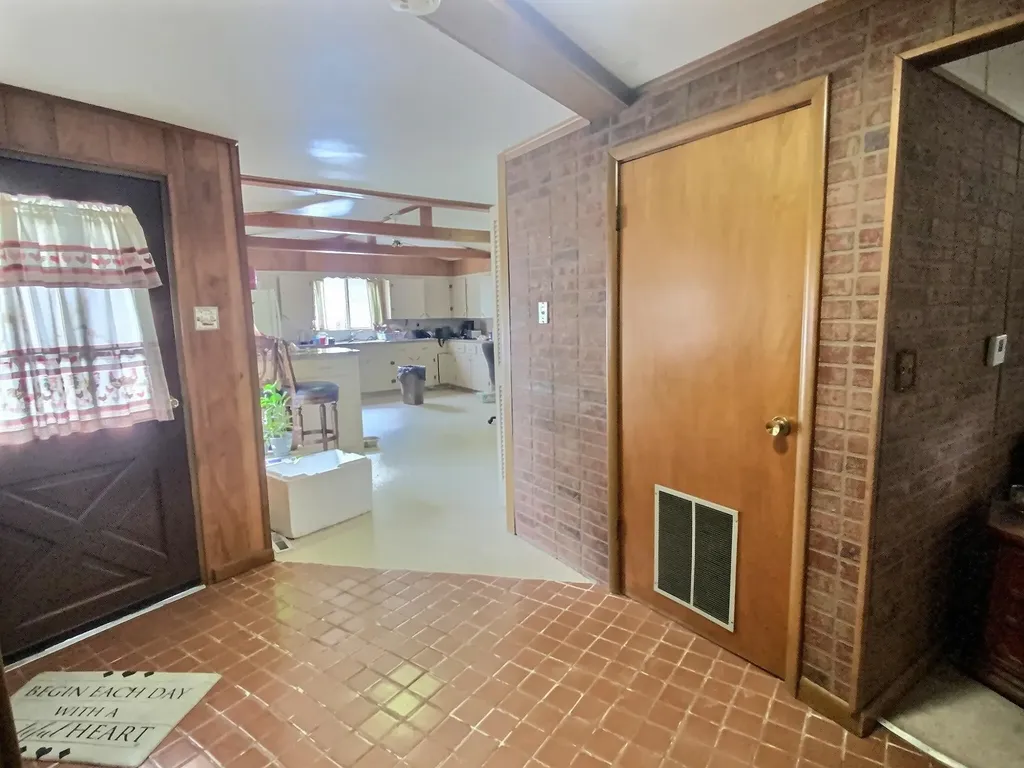 29 Eastwood Drive Arkansas City KS 67005
