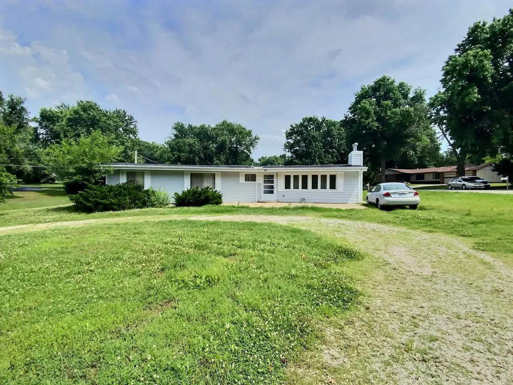 29 Eastwood Drive Arkansas City KS 67005