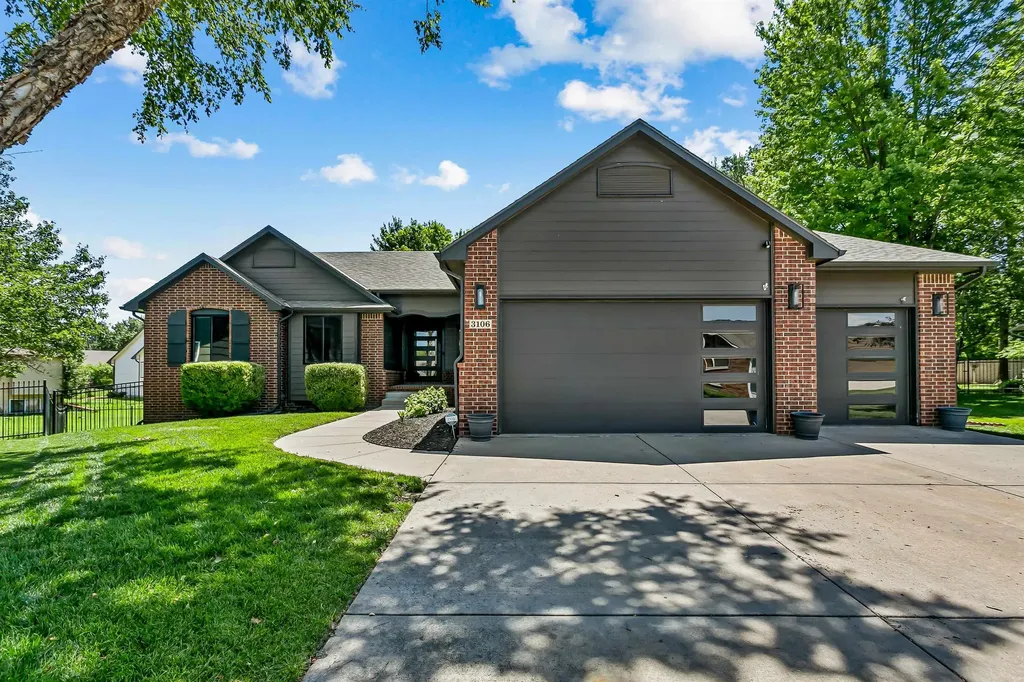 3106 N Lakecrest Circle Wichita KS 67205