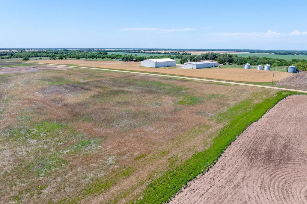 Lot 7 S Sage Estates Viola KS 67149