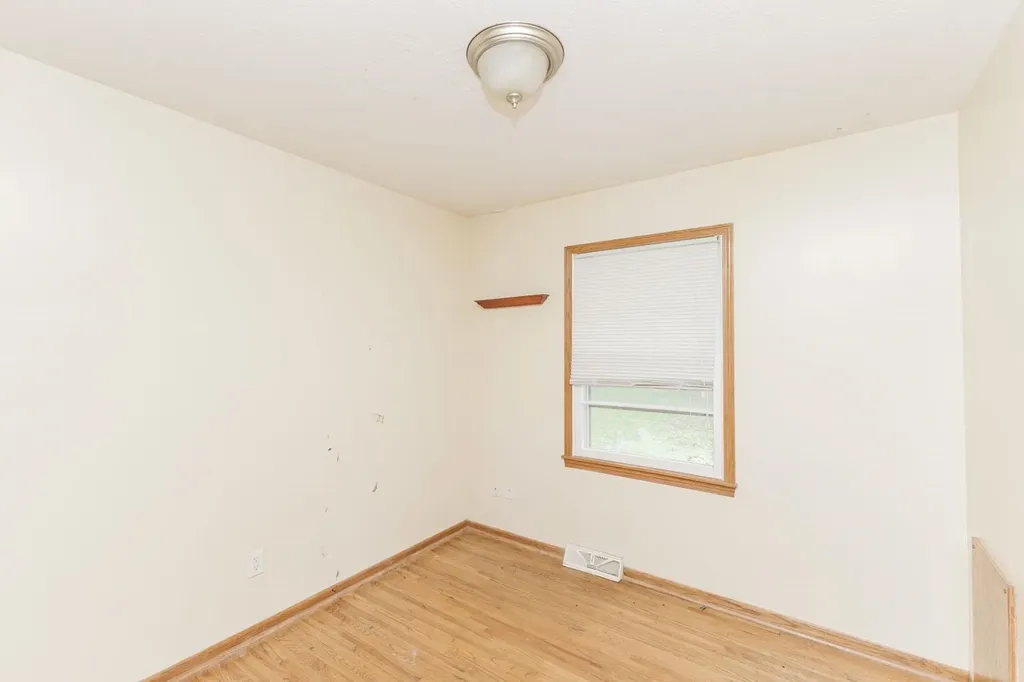 3220 S Downtain Wichita KS 67217