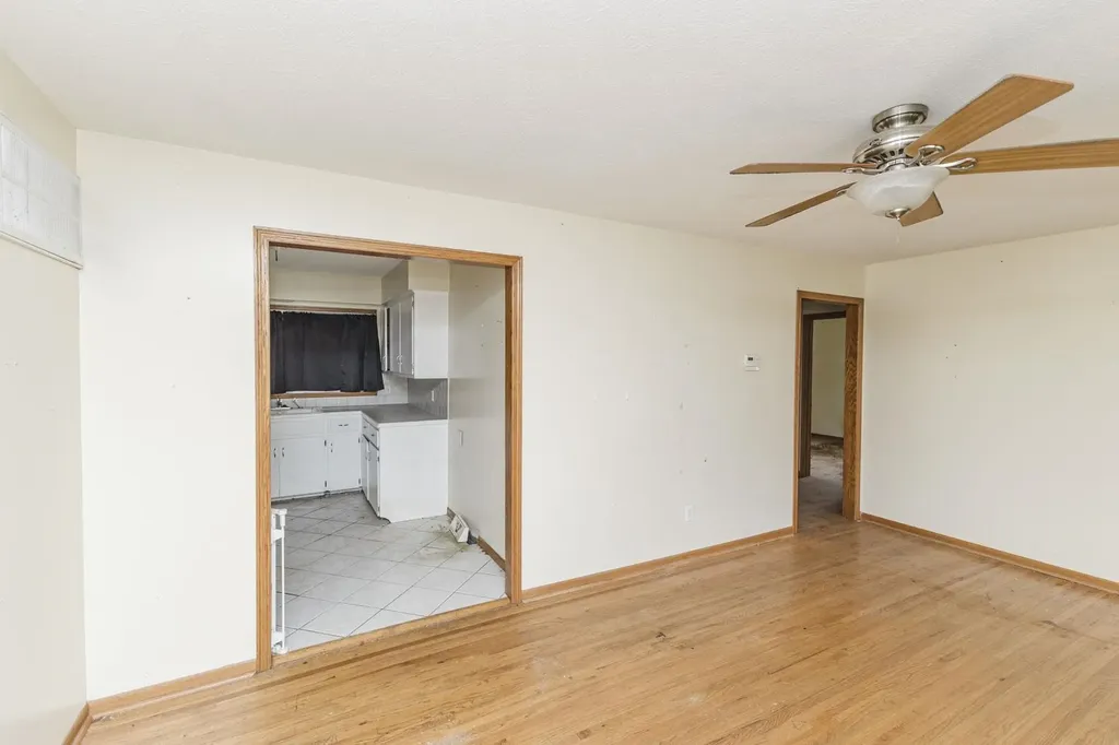 3220 S Downtain Wichita KS 67217