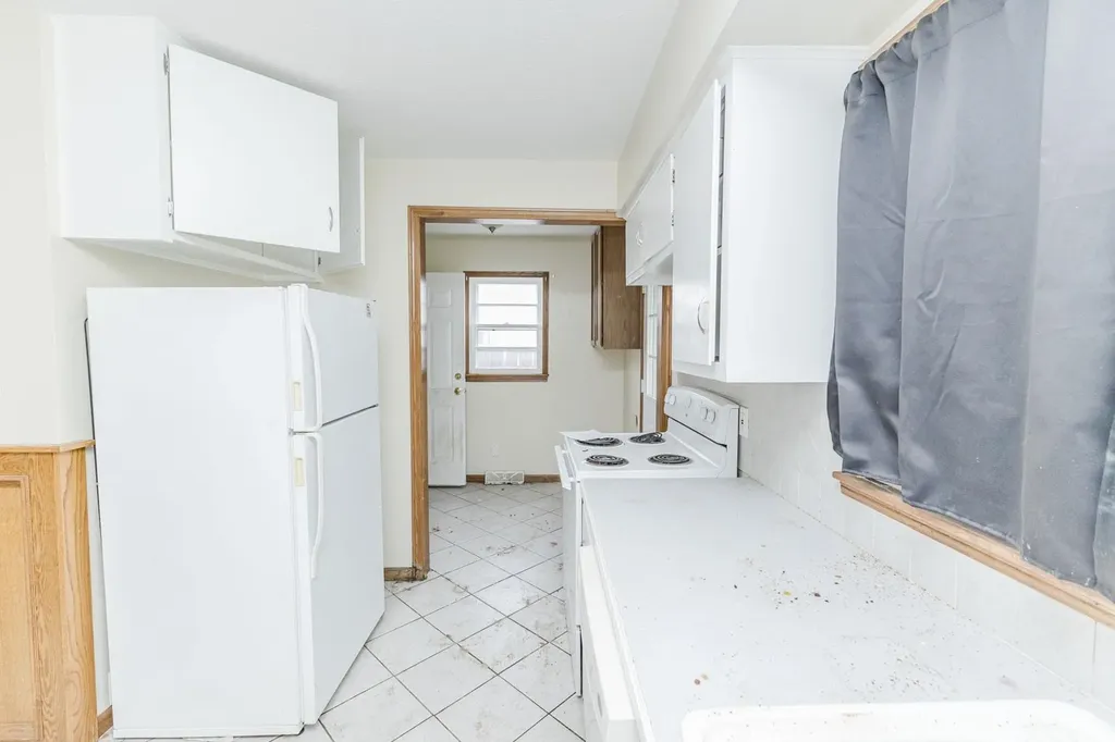 3220 S Downtain Wichita KS 67217