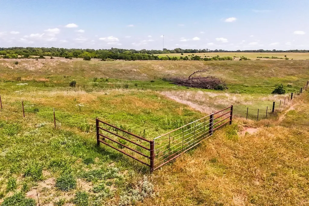 0000 NE 10th Street Kingman KS 67068