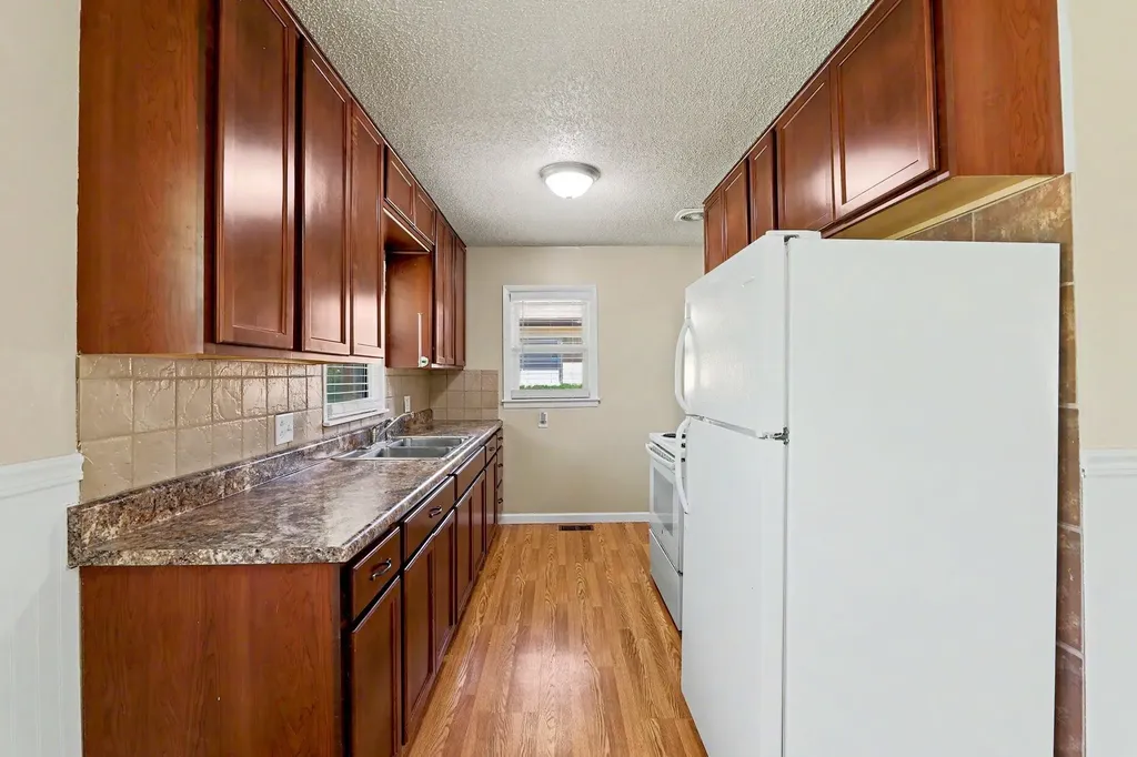 733 W Anita Wichita KS 67060