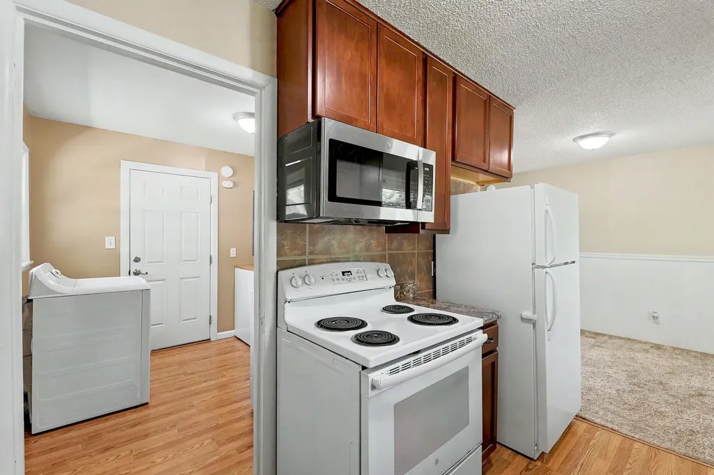 733 W Anita Wichita KS 67060