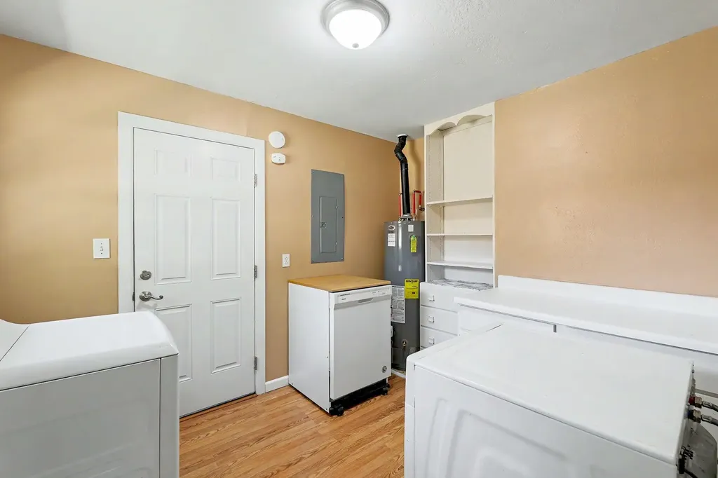 733 W Anita Wichita KS 67060
