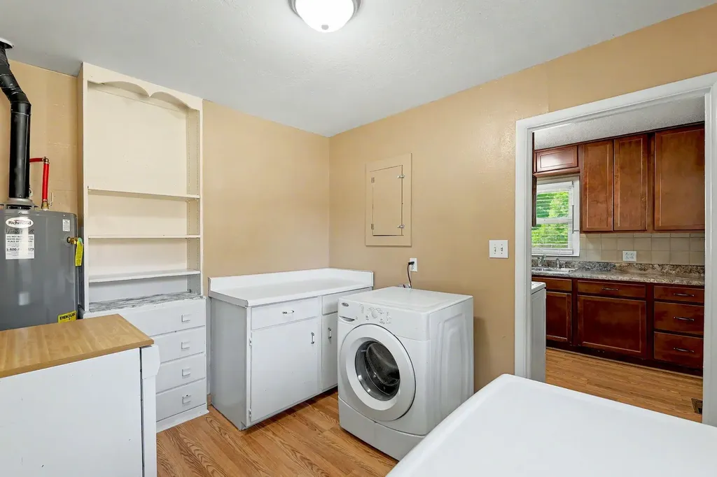 733 W Anita Wichita KS 67060