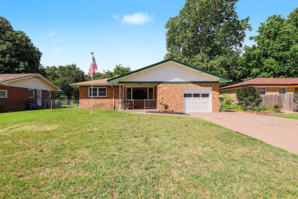 733 W Anita Wichita KS 67060