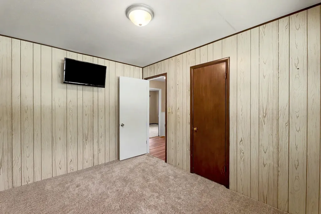 733 W Anita Wichita KS 67060