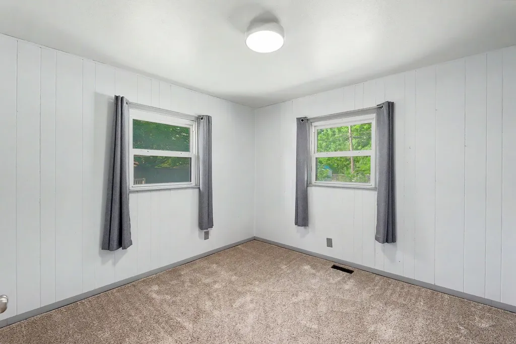 733 W Anita Wichita KS 67060
