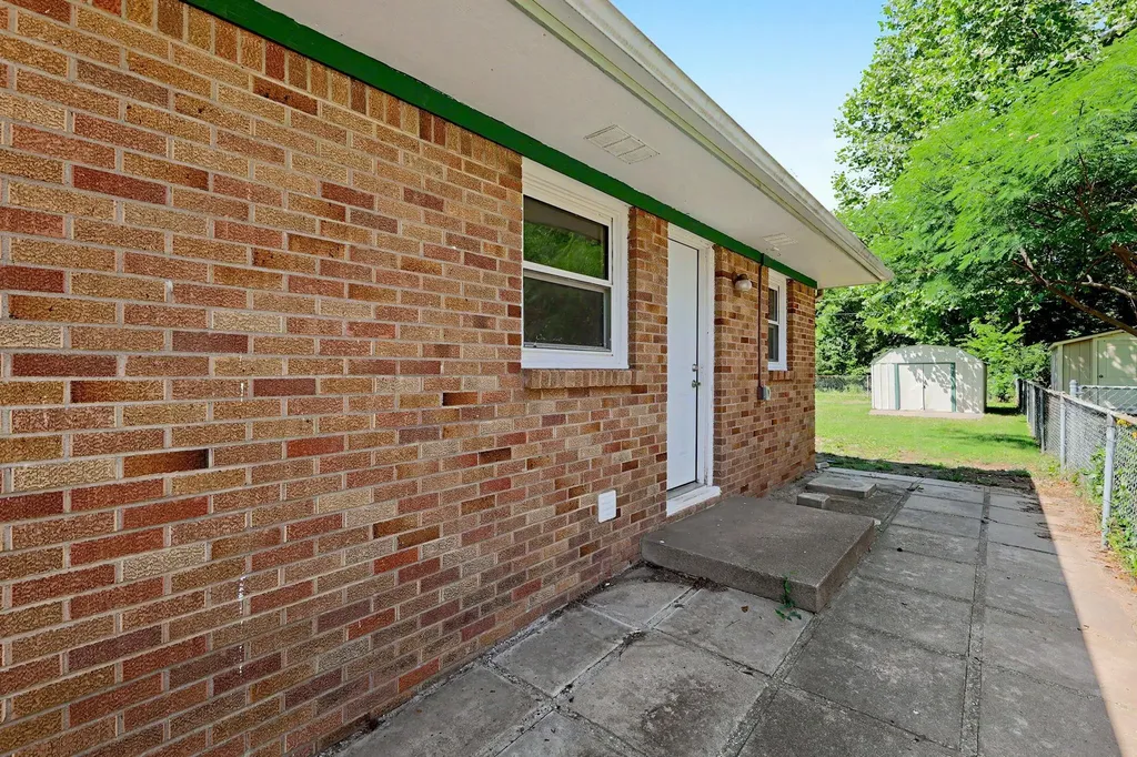 733 W Anita Wichita KS 67060