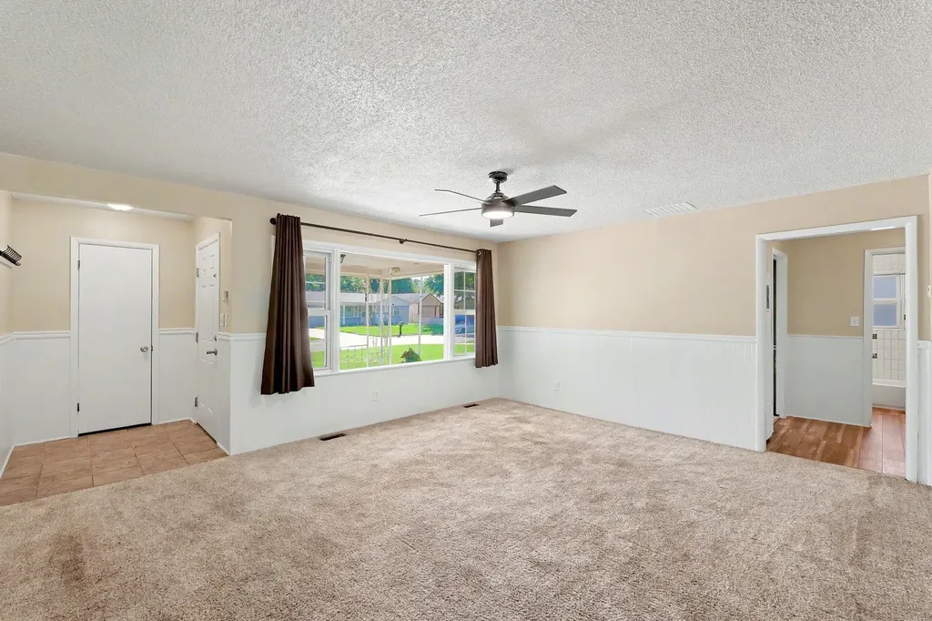 733 W Anita Wichita KS 67060