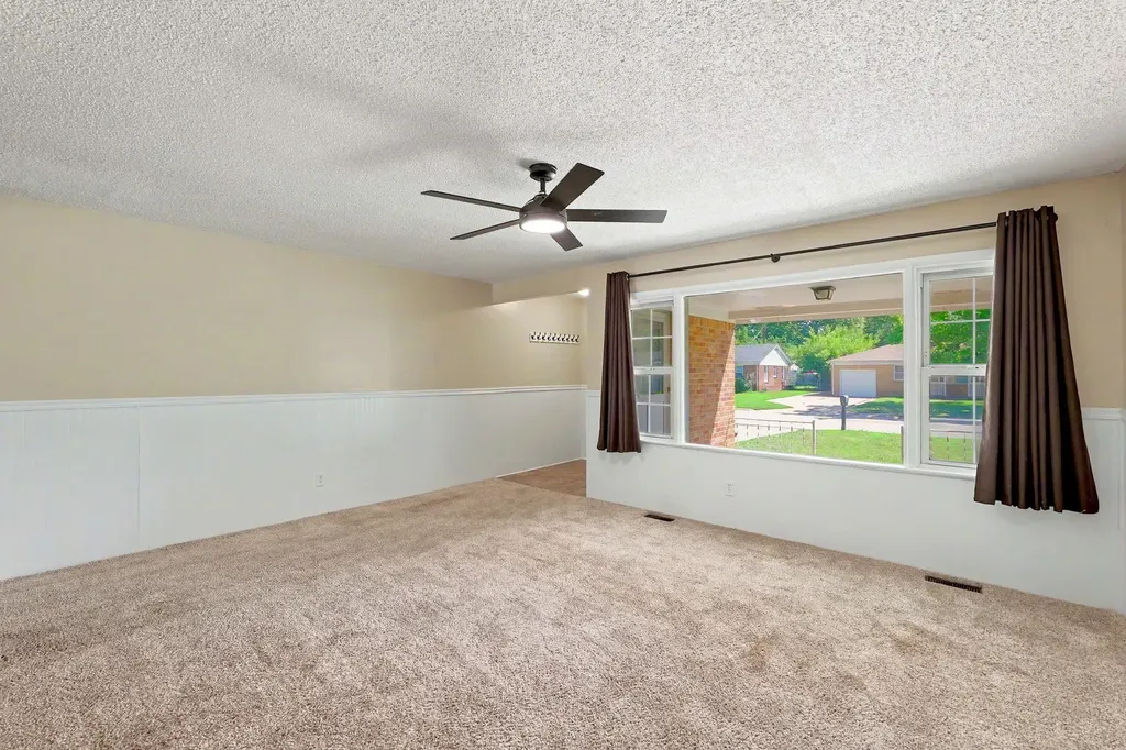733 W Anita Wichita KS 67060