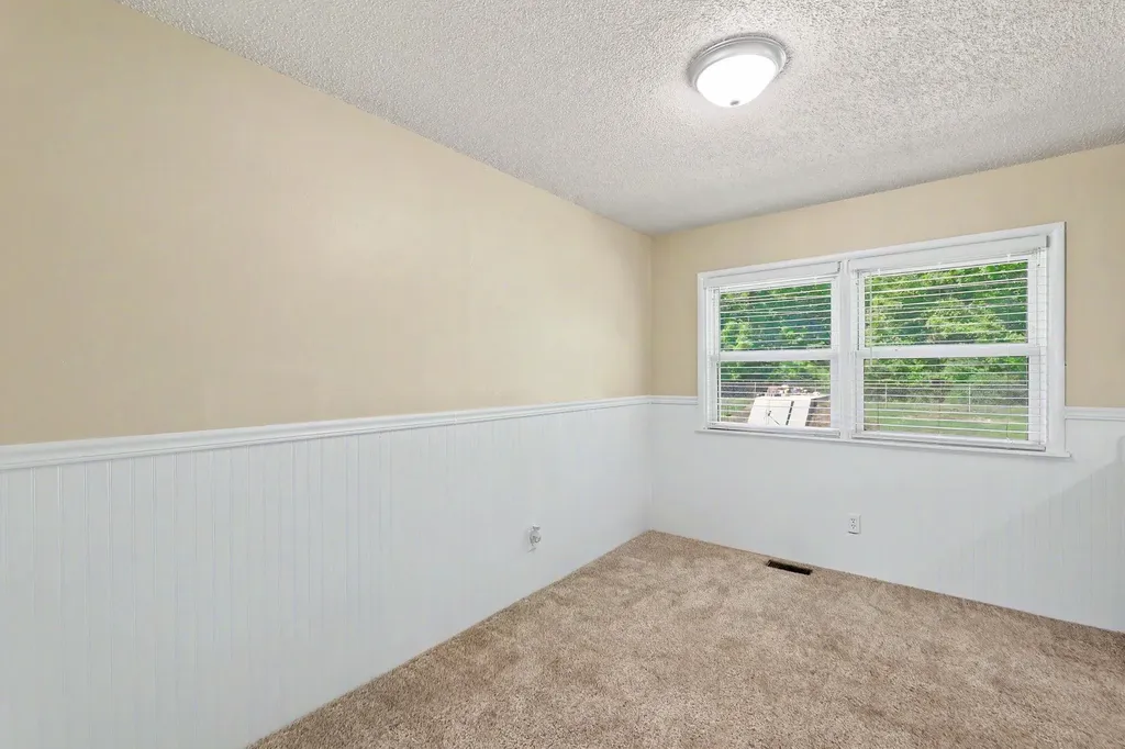 733 W Anita Wichita KS 67060