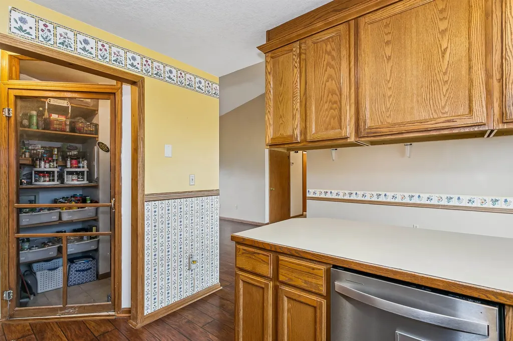 13086 SW 230th Douglass KS 67039-0000