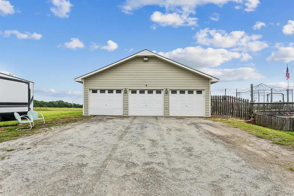 13086 SW 230th Douglass KS 67039-0000