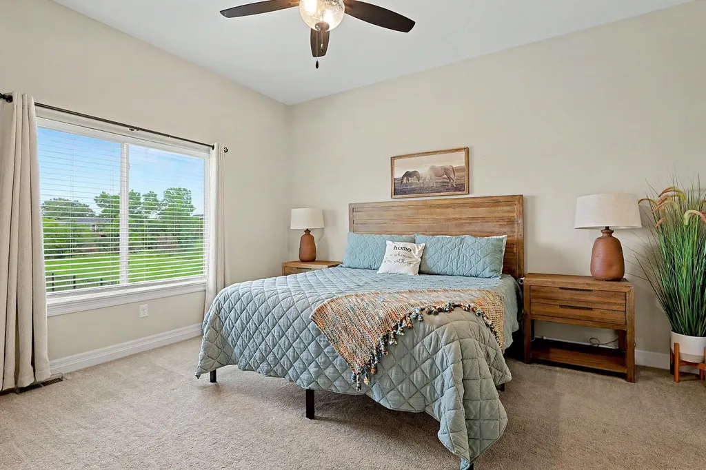 2104 E Highridge Street Park City KS 67219