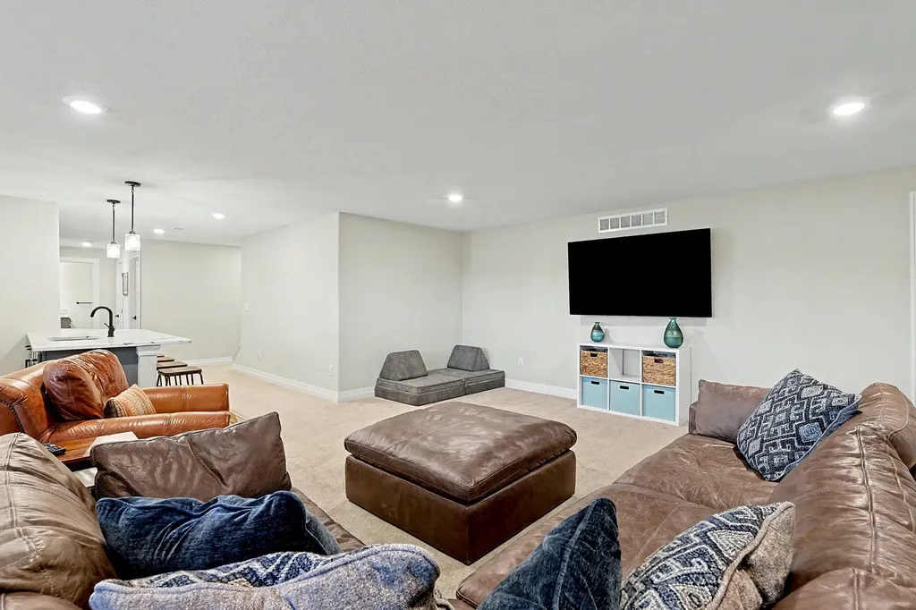 2104 E Highridge Street Park City KS 67219