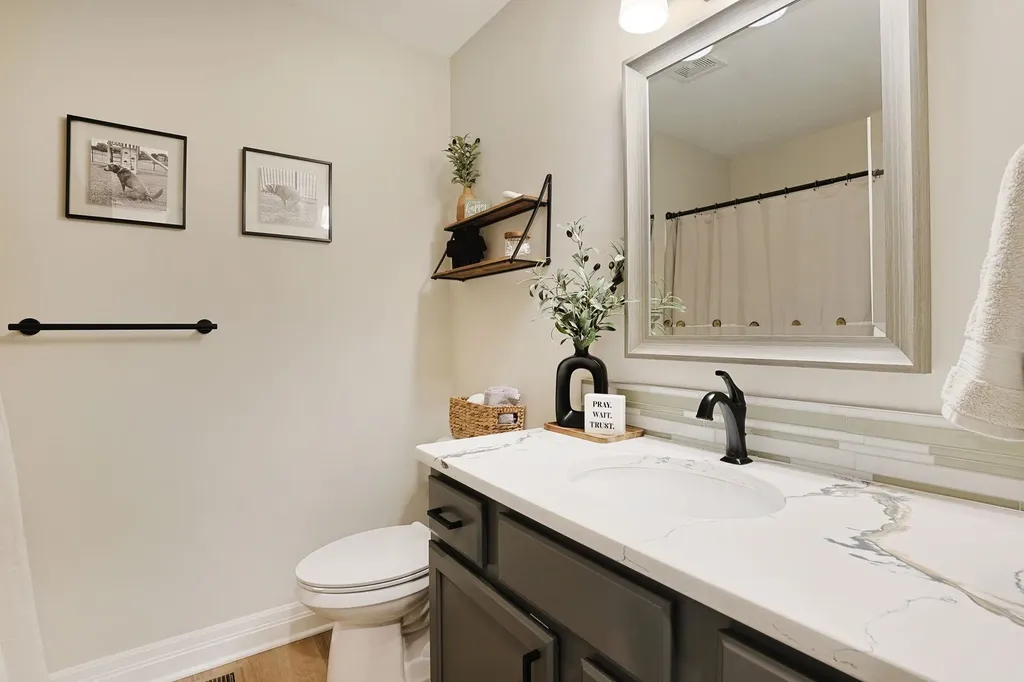 2104 E Highridge Street Park City KS 67219