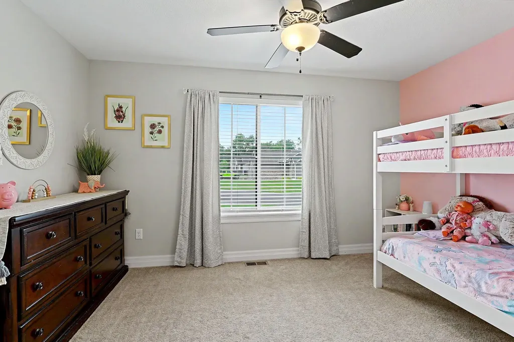 2104 E Highridge Street Park City KS 67219