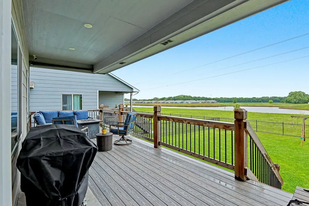 2104 E Highridge Street Park City KS 67219