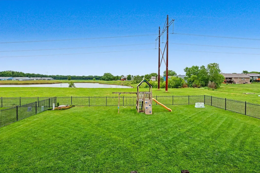 2104 E Highridge Street Park City KS 67219