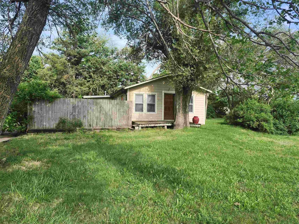 4223 W Zoo Boulevard Wichita KS 67212