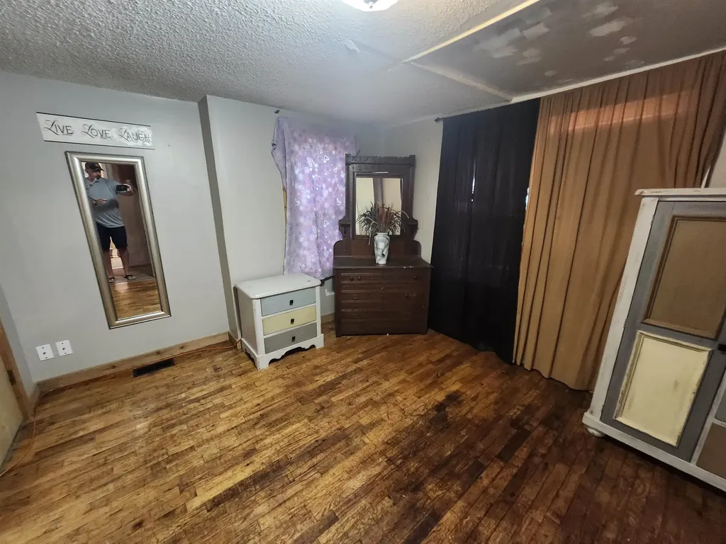4223 W Zoo Boulevard Wichita KS 67212