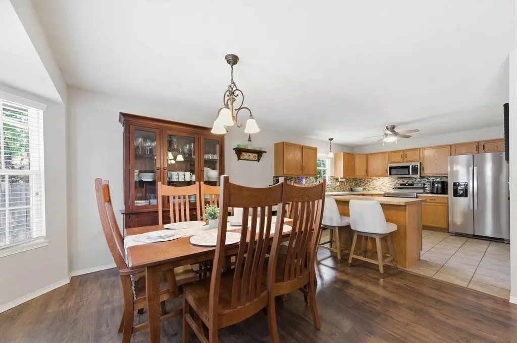 2711 N Parkdale Wichita KS 67205
