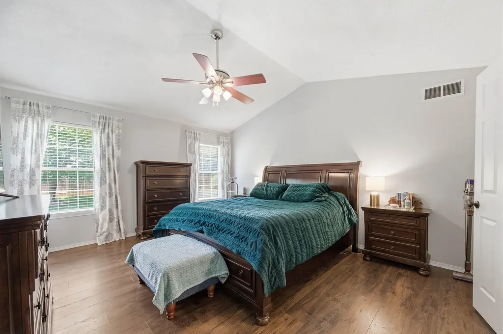 2711 N Parkdale Wichita KS 67205
